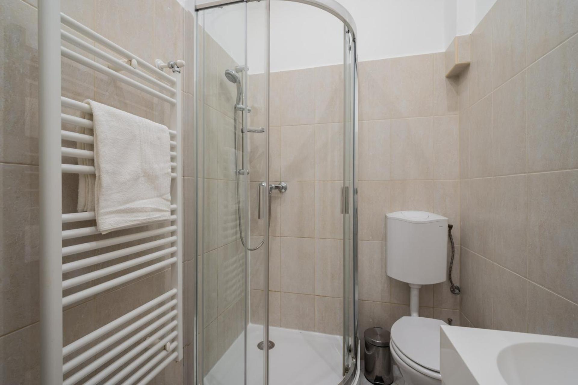 Deluxe And Cozy City Center Suite For 8Ppl Будапеща Екстериор снимка