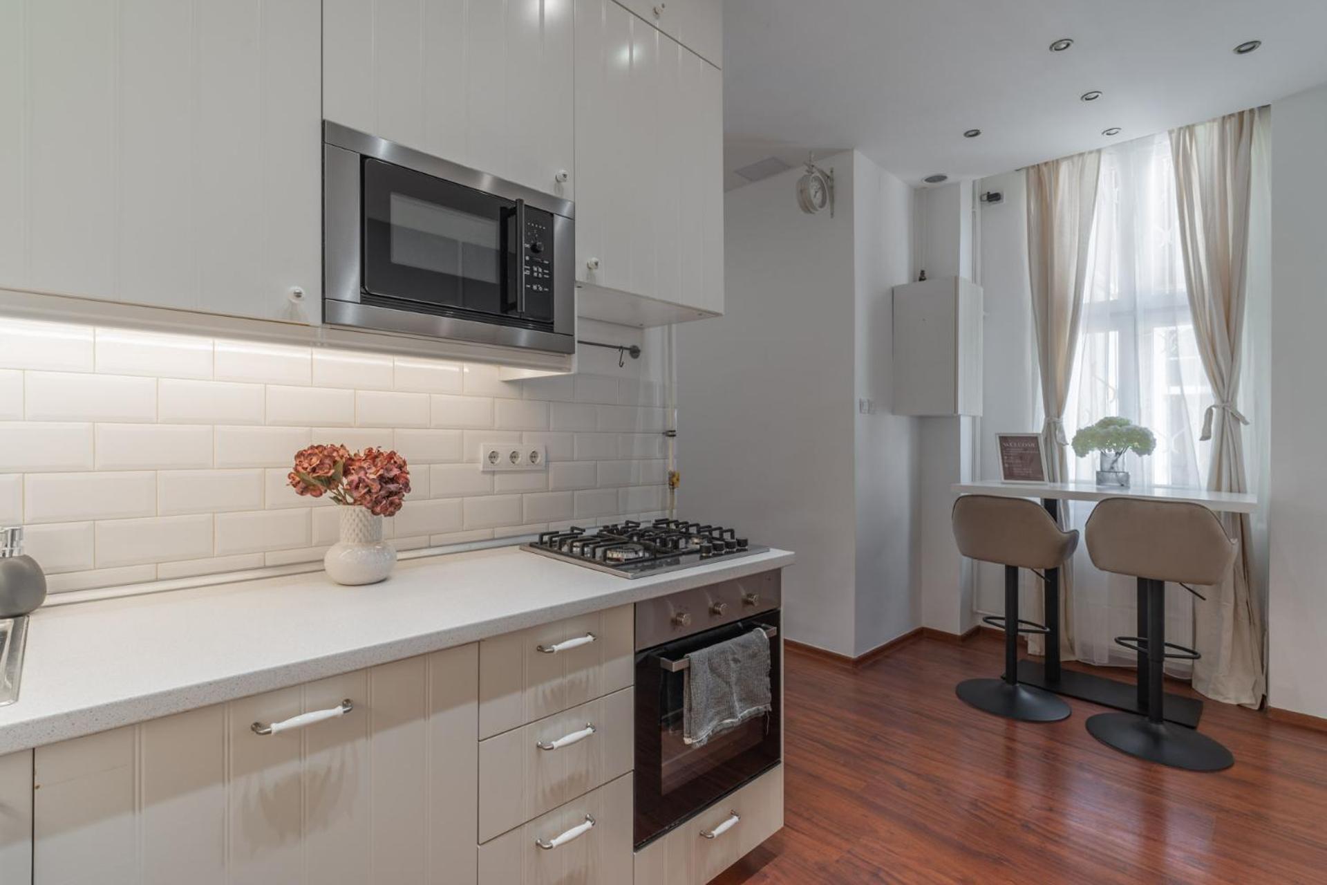 Deluxe And Cozy City Center Suite For 8Ppl Будапеща Екстериор снимка