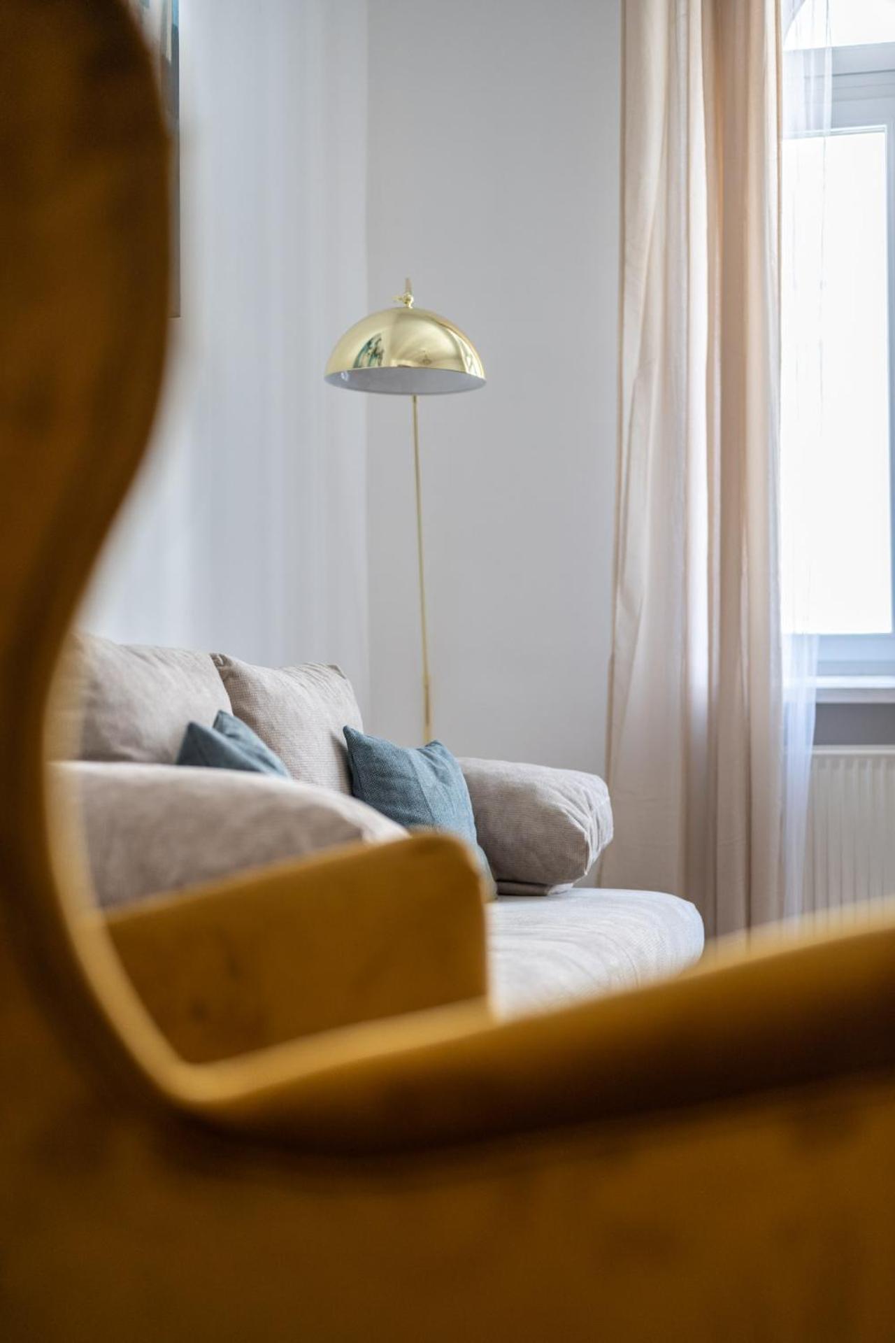 Deluxe And Cozy City Center Suite For 8Ppl Будапеща Екстериор снимка